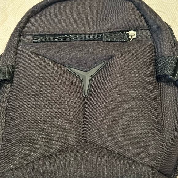 Mini backpack! - Picture 3 of 7